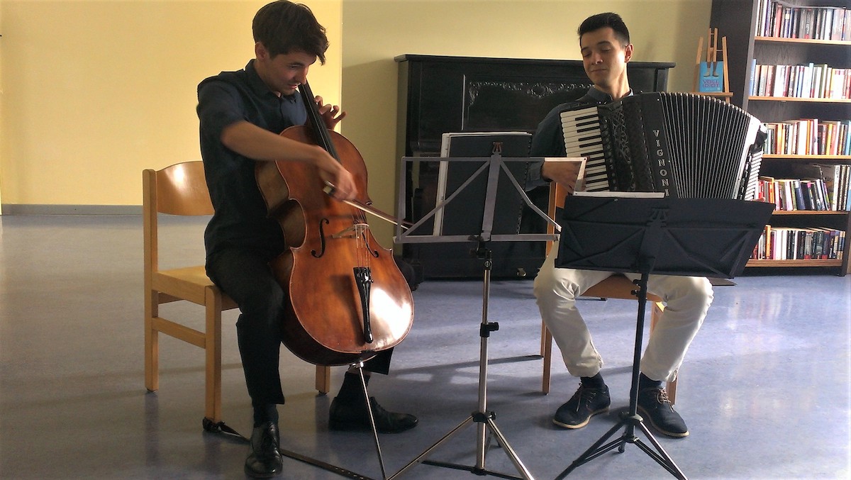 Ensemble Violoncello - Akkordeon - eine Konzertkritik